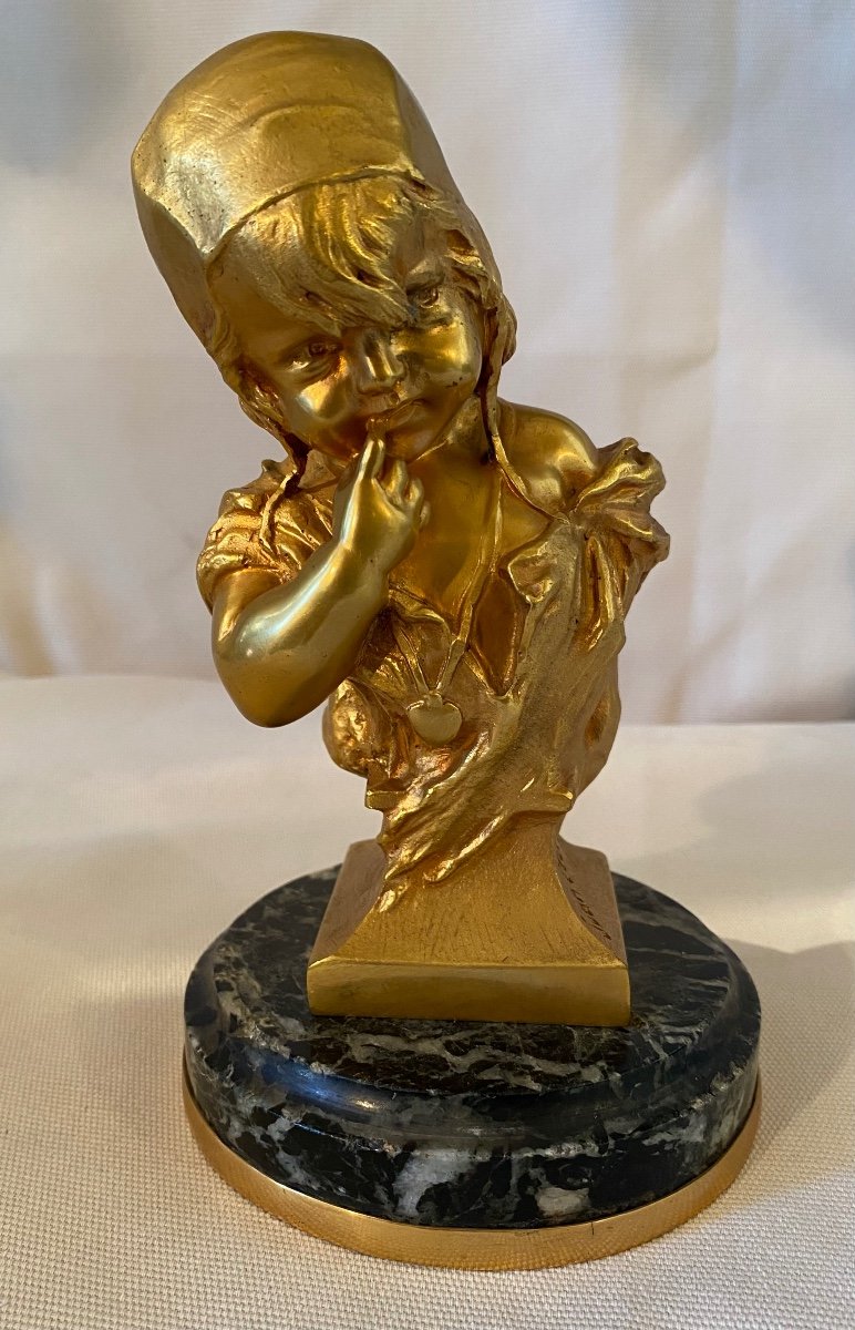 Small Child Bust In Dore Bronze Signed Juan Clara. Ref:206