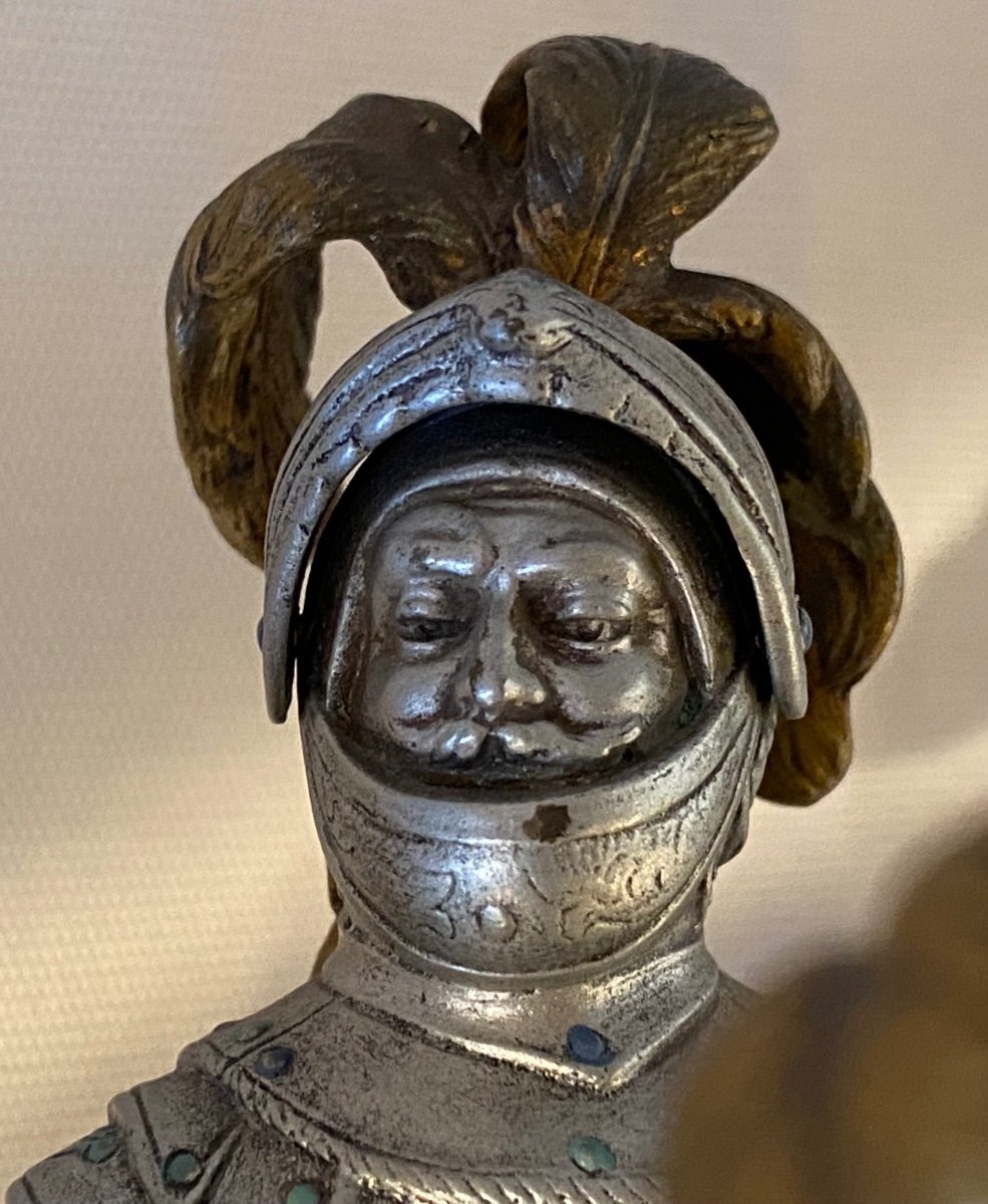 Vienna Bronze Knight With Triple Patina. Ref: 116-photo-1