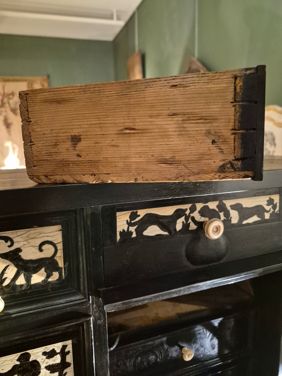 17th Century Cabinet-photo-4