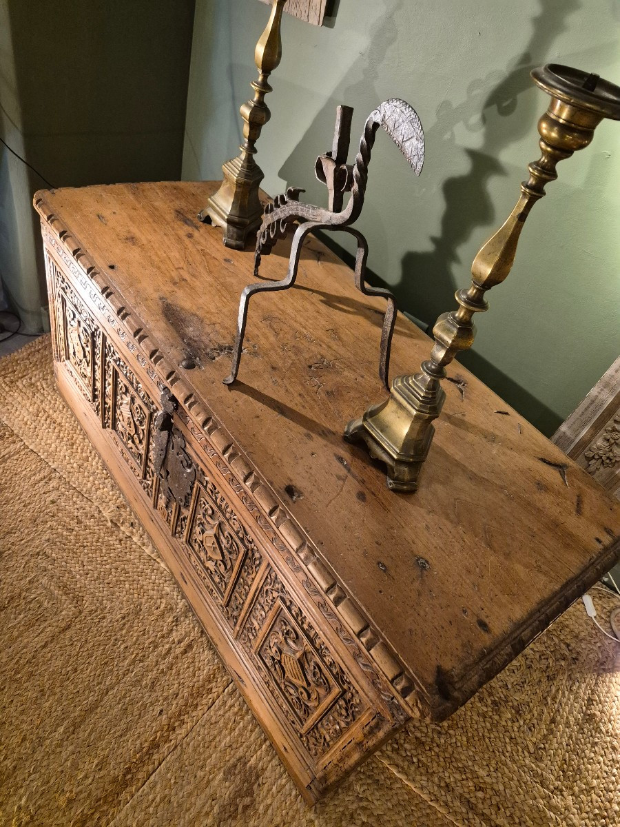 17th Century Walnut Chest-photo-1