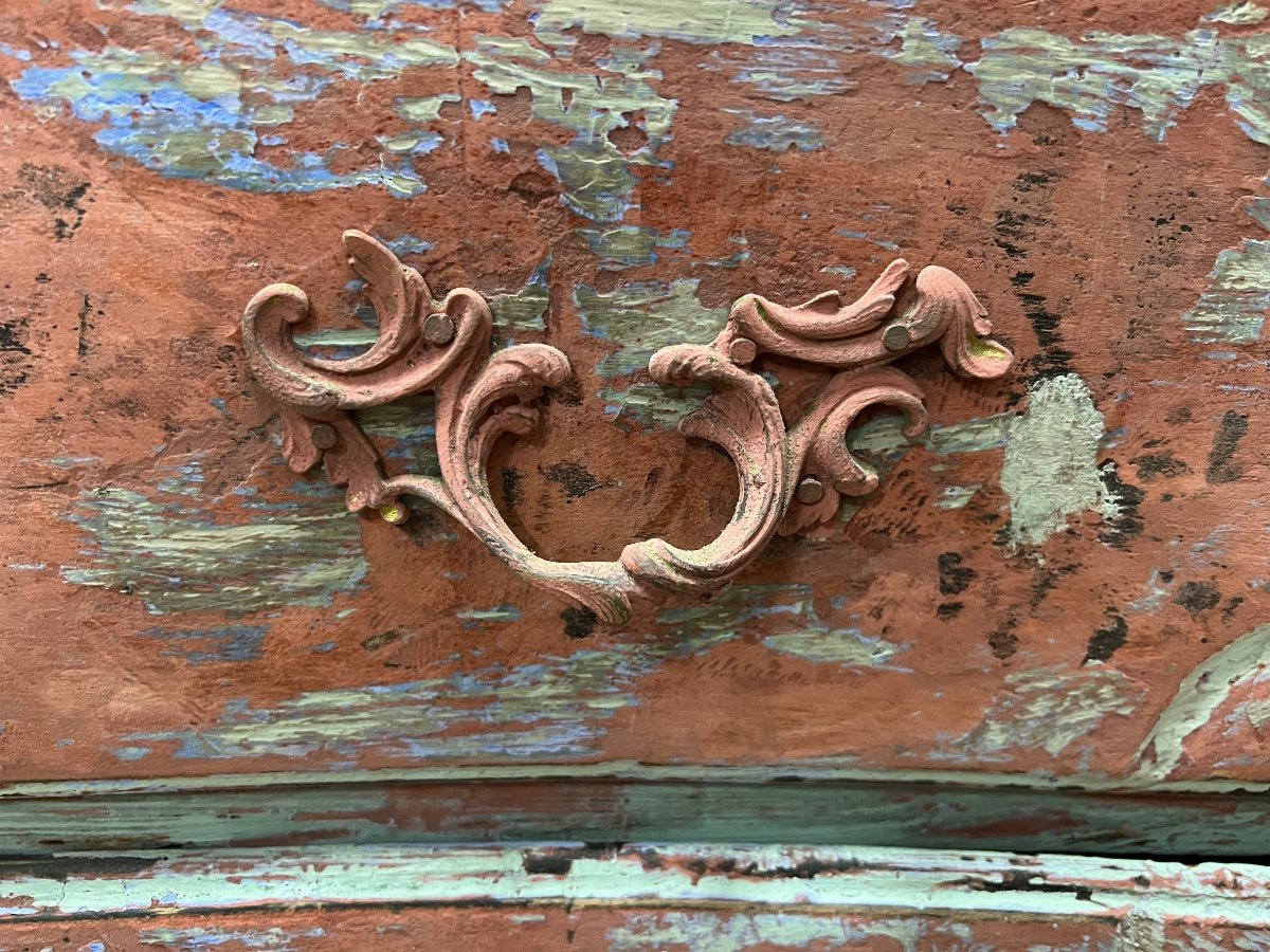 Patinated Chest Of Drawers-photo-2