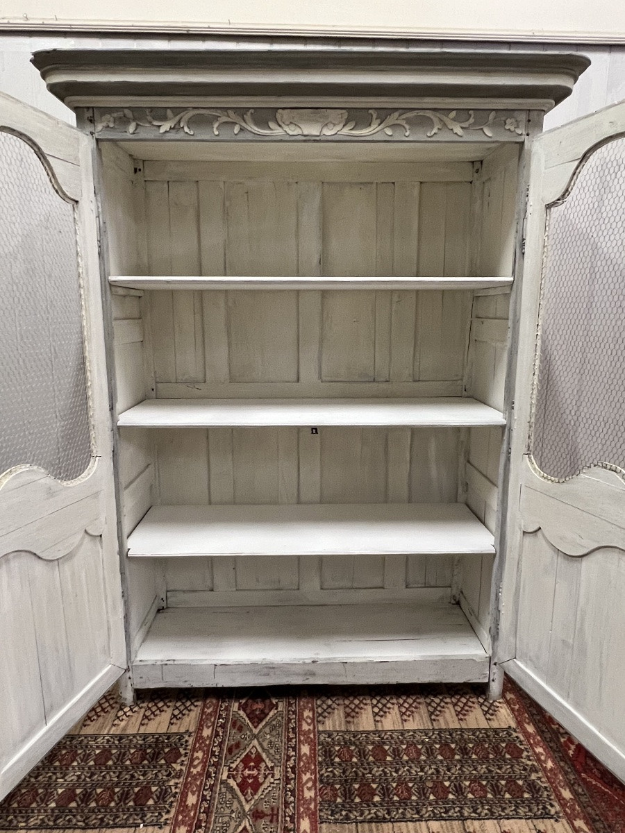 Patinated Wardrobe -photo-5