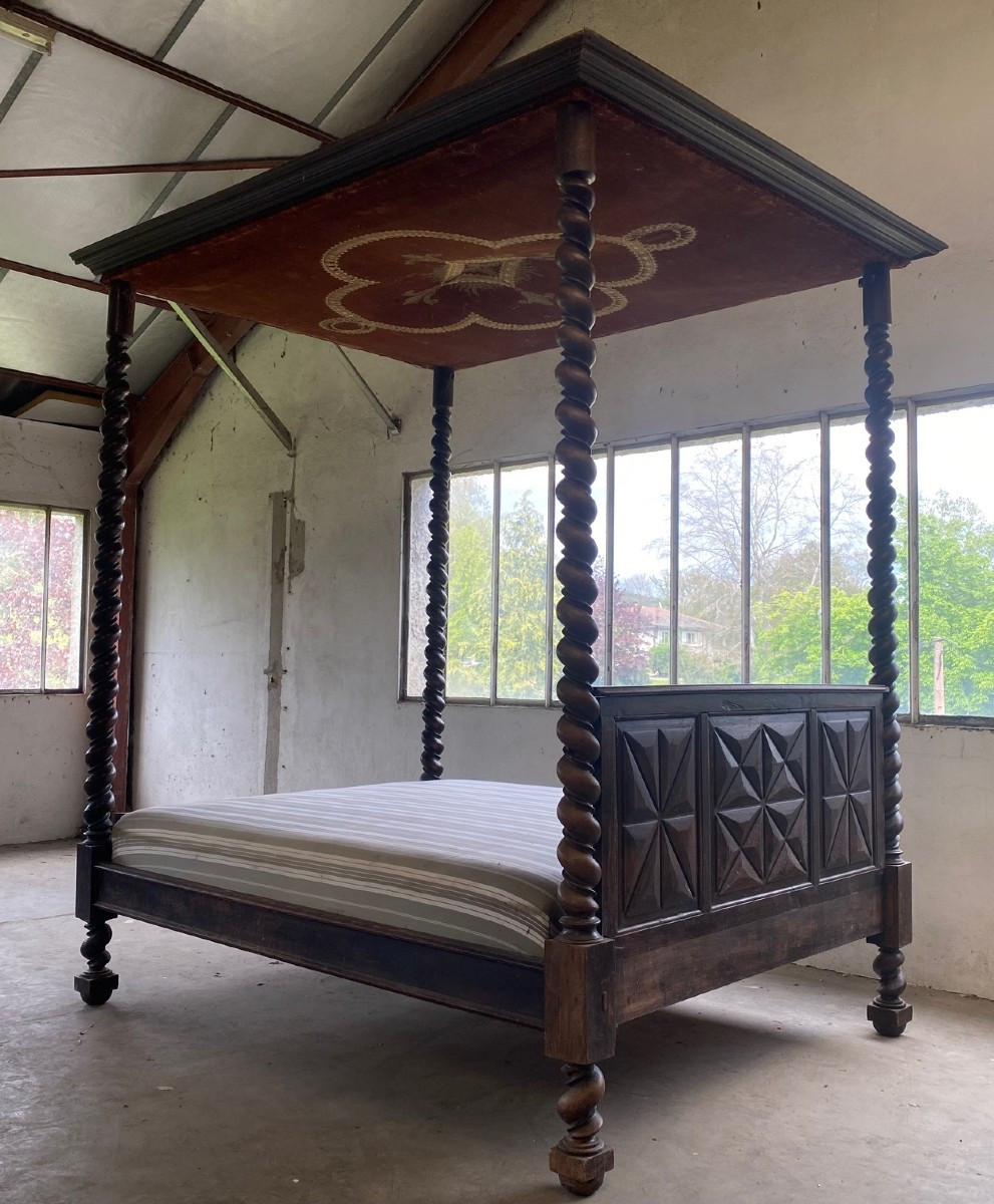 Four-poster Bed From The 17th Century, Known History