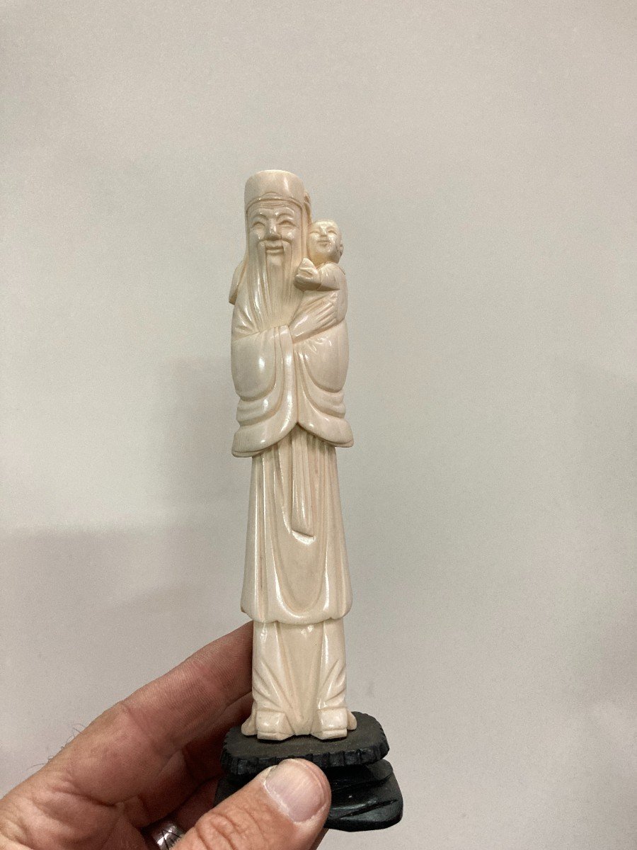 Small Ivory Statuette Representing An Old Man And A Child