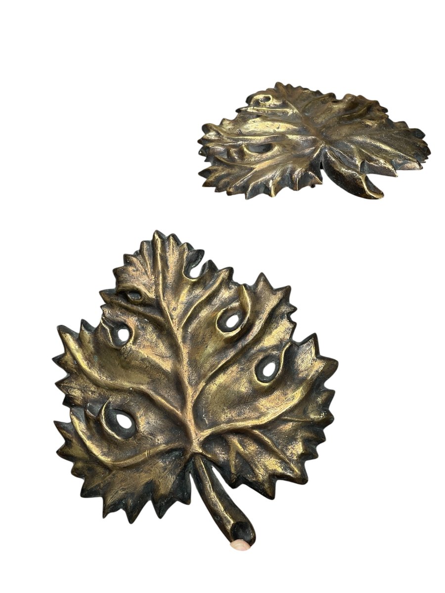 Paire d'appliques "feuilles " en bronze vers 1960