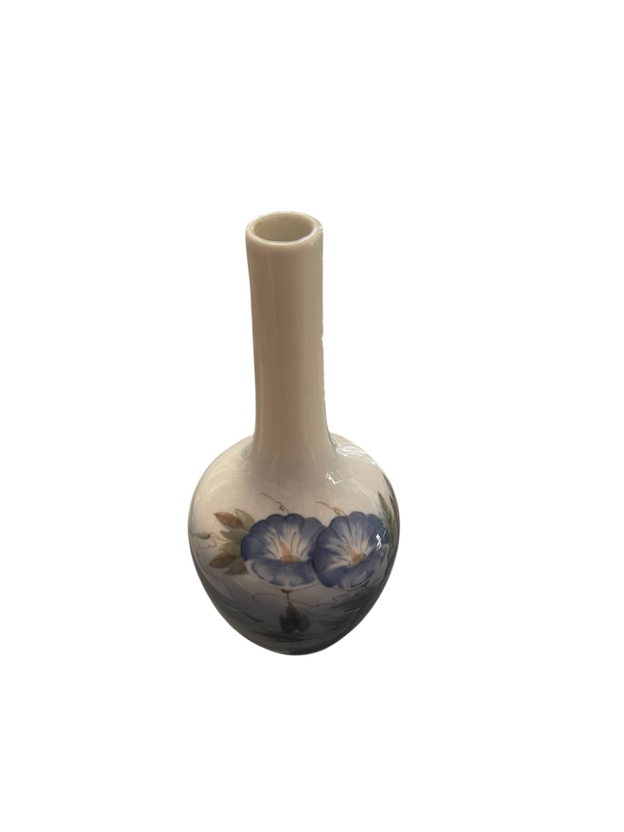 Royal Copenhagen Porcelain Single-flower Vase-photo-3