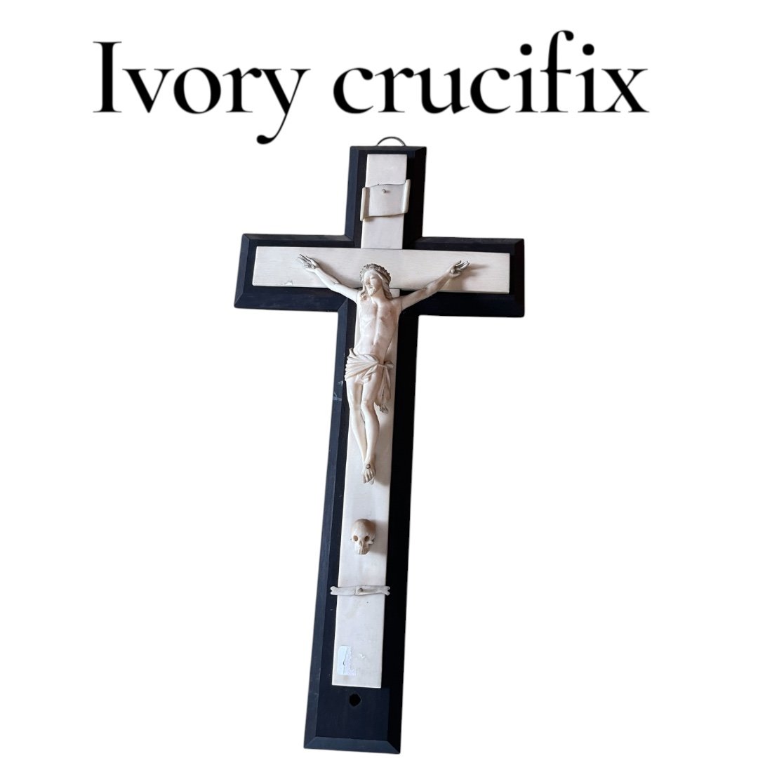 19th-century Ebony And Ivory Crucifix-photo-2