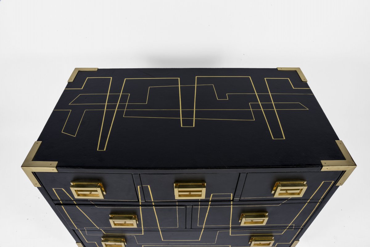 One Of A Kind Chest Of Drawers With Gold Abstract Decoration-photo-3