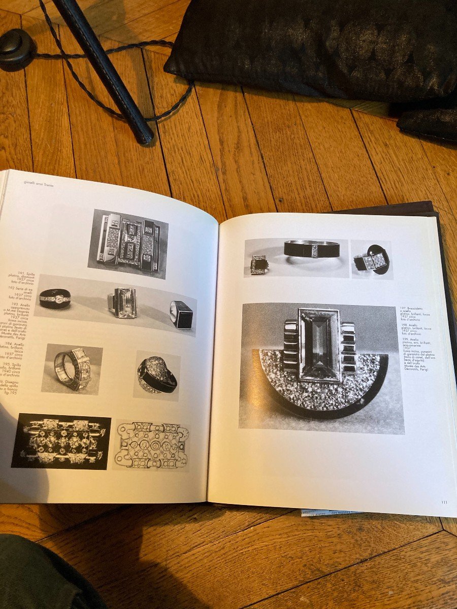 Monograph On Artist Art Dédo Jean Goulden-photo-3