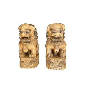 Pair Of Fo Dogs Or Lion  In Ivory