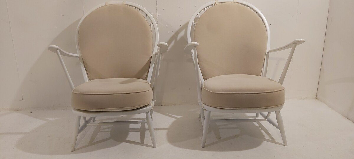 Pair Of Model "n°317 Big Brother" Chairs By Lucian Ercolani For Ercol, 1960's.