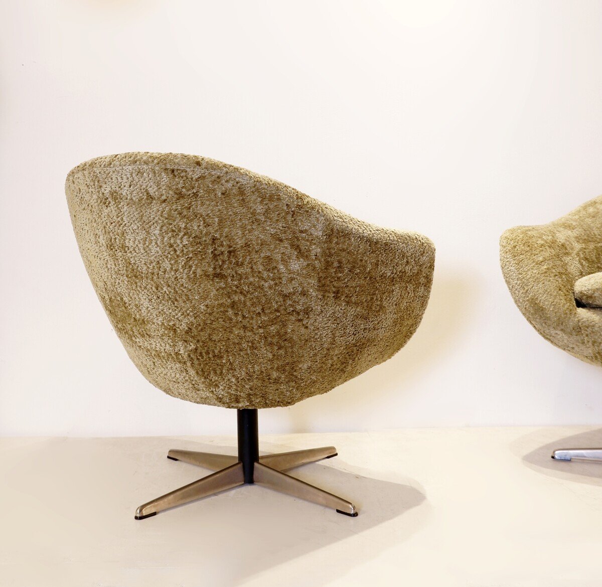 Pair Of Swivel Armchairs In The Overman Mfg Style, 1960s-photo-8