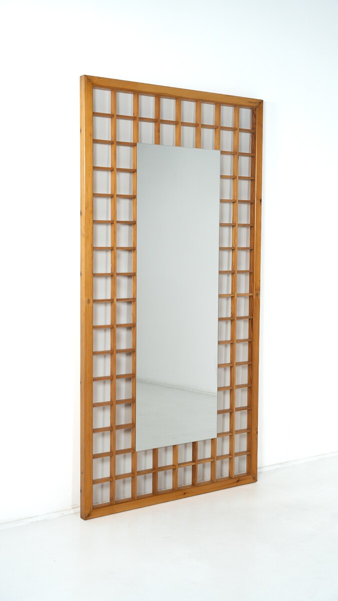 Grand miroir avec quadrillage en bois , Italie, 1960s
