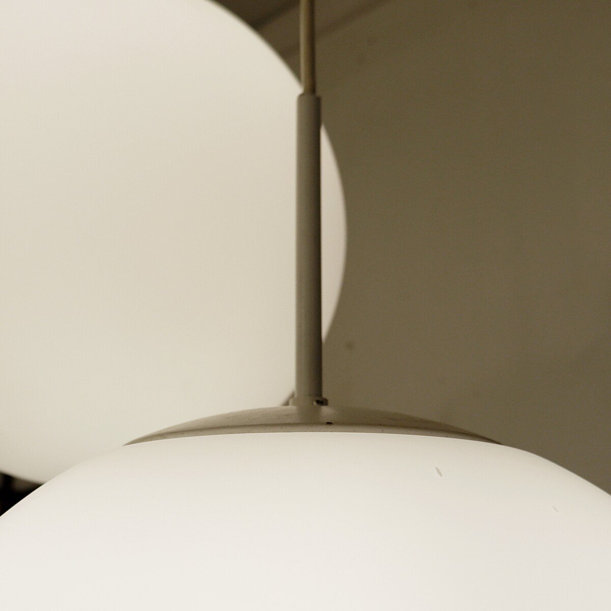 Grand lustre à globes en opaline pour Glashütte Limburg, Allemagne, années 1970-photo-5