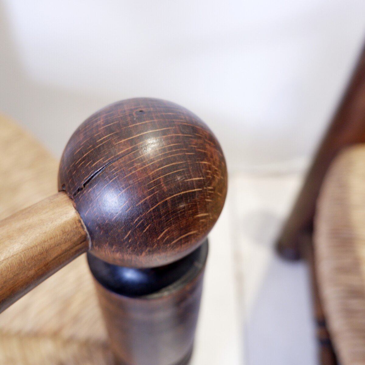 Paire de fauteuils Charles Dudouyt « Ladder Back » en chêne avec assise en jonc, France, 40s-photo-3