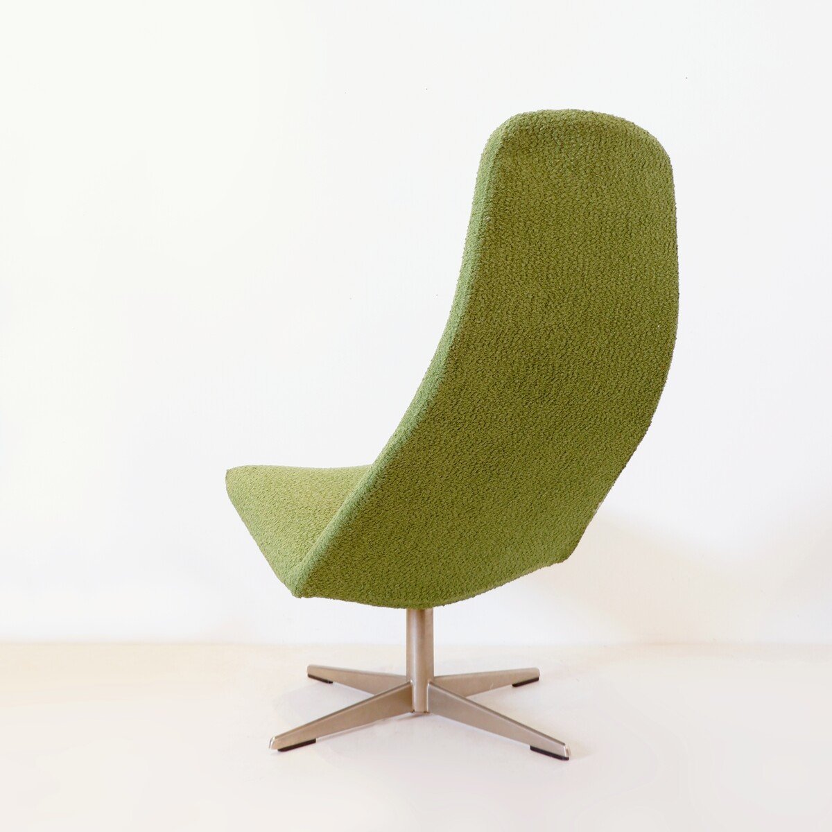 Alf Svenssen 'contourette' High Back Swivel Chair-photo-3
