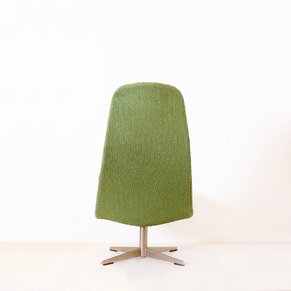 Alf Svenssen 'contourette' High Back Swivel Chair-photo-3