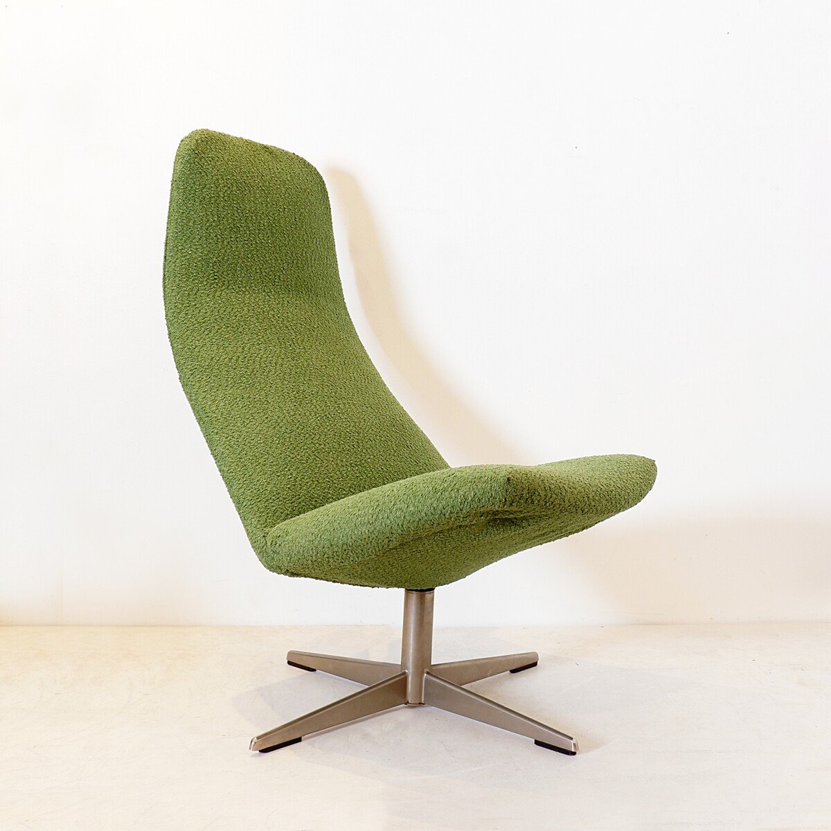 Alf Svenssen 'contourette' High Back Swivel Chair-photo-4