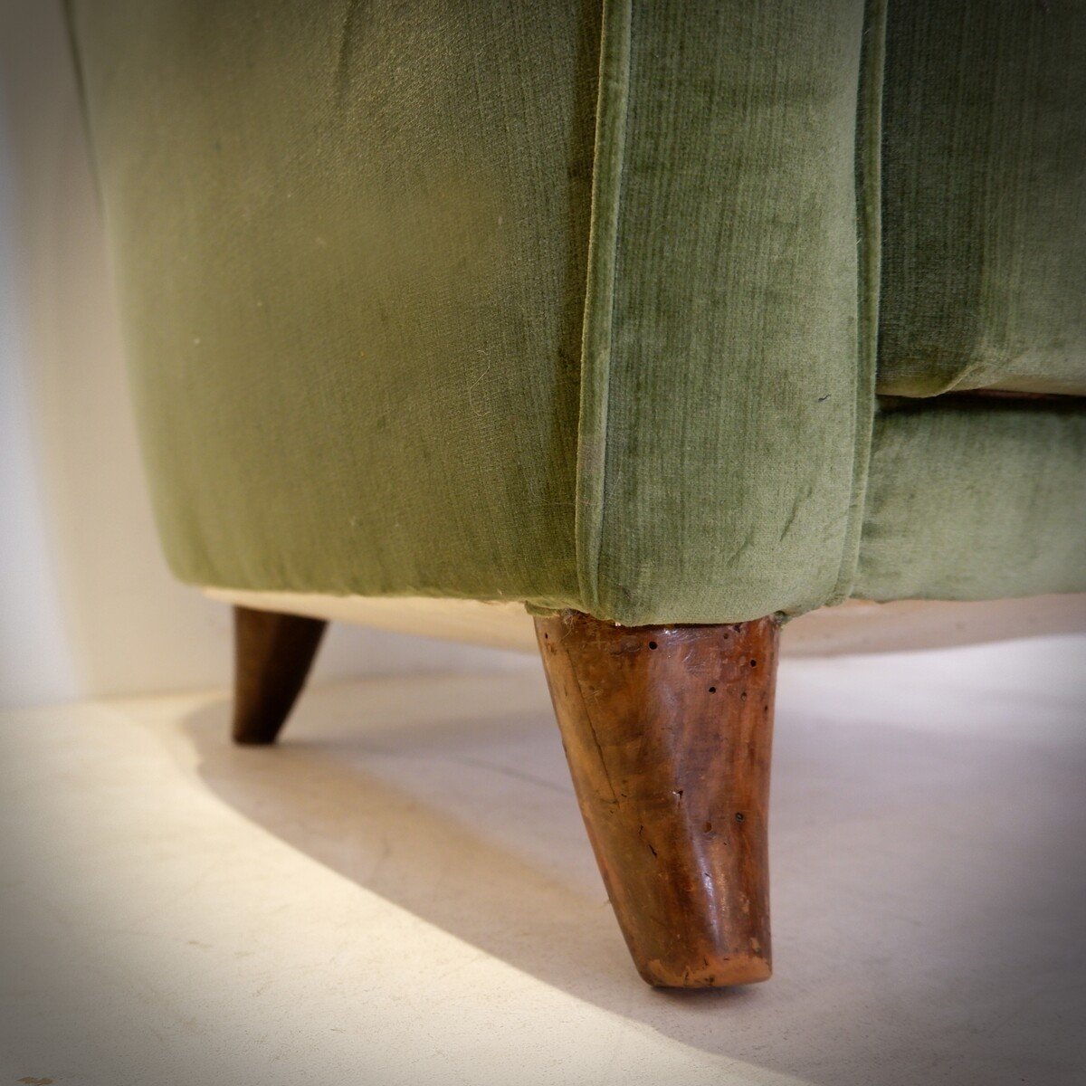 Pair Of High Armchairs In Green Velvet - 1960s-photo-1