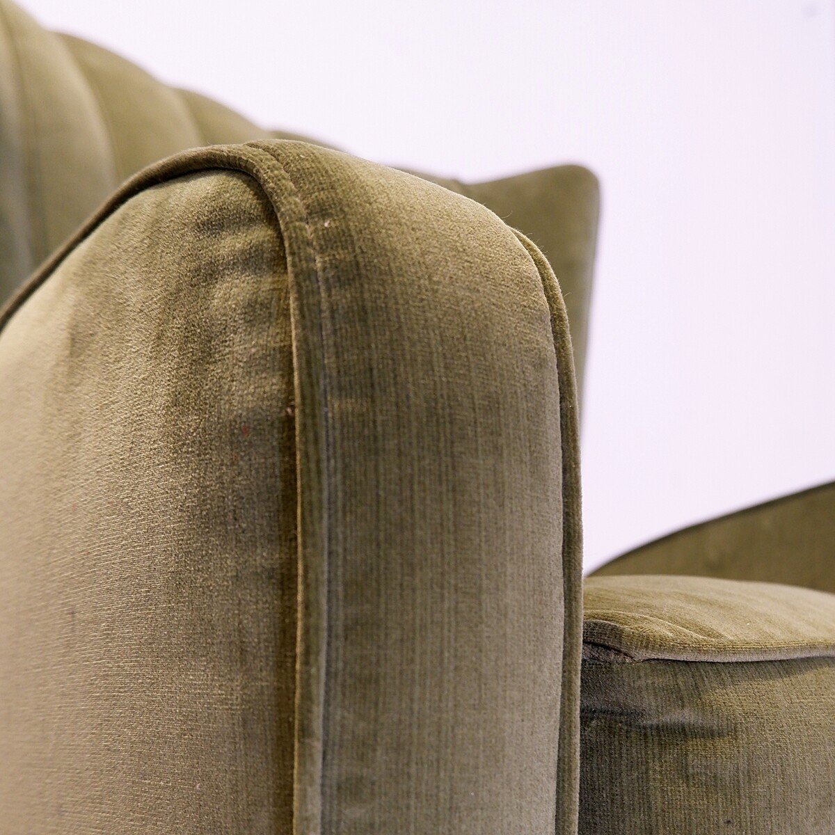 Pair Of High Armchairs In Green Velvet - 1960s-photo-2