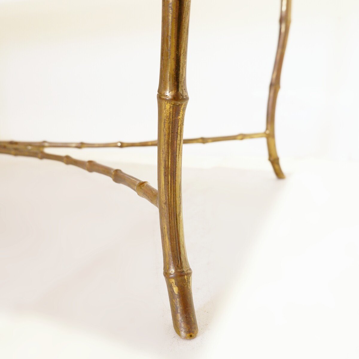 Golden Faux Bamboo Coffee Table With Eglomized Glass Top-photo-2