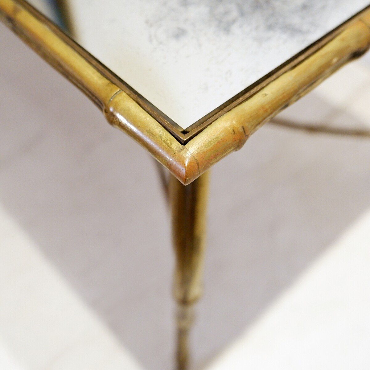Golden Faux Bamboo Coffee Table With Eglomized Glass Top-photo-7