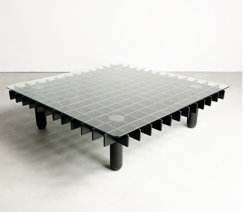 Table basse dans le style de Gianfranco Frattini, Italie, 1970s