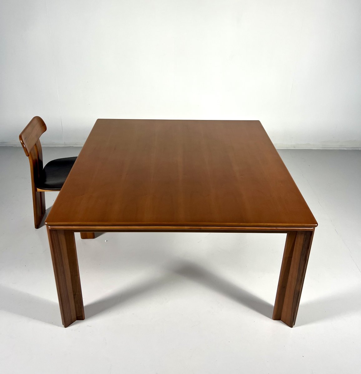 Dining Table By Afra And Tobia Scarpa For Molteni, Italy, 1970s 