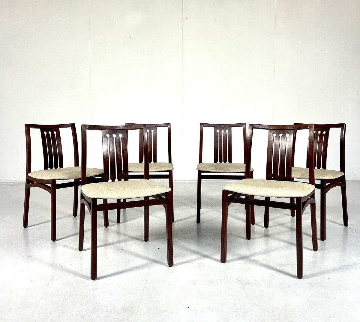 Set Of 6 Mid-century Chairs, Italy, 1960s