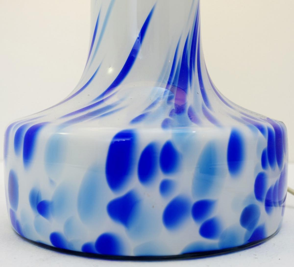 White And Blue Glass Table Lamp-photo-2