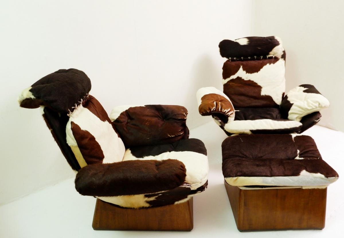 Pair Of Armchairs And Ottoman In Cowhide Leather-photo-3