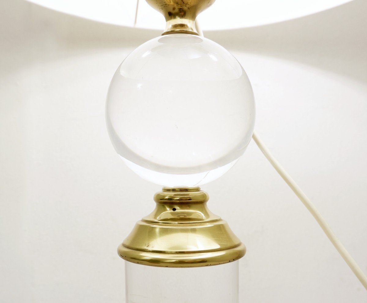 Table Lamp And Brass And Lucite - 3 Bulbs-photo-2