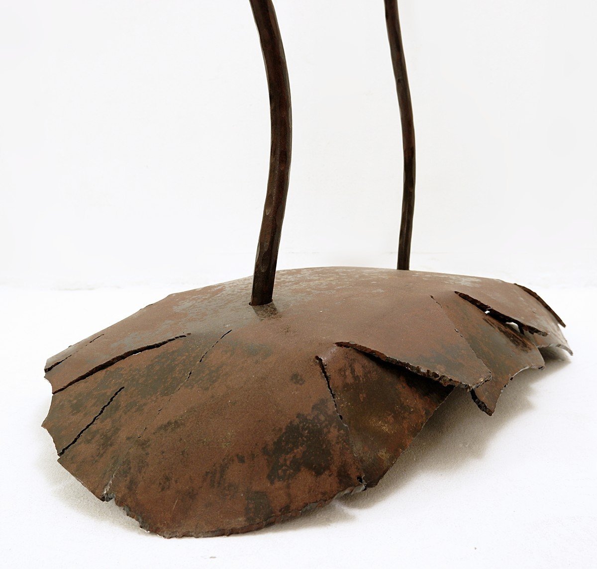 Large Flower Sculpture In Metal And Glass-photo-4