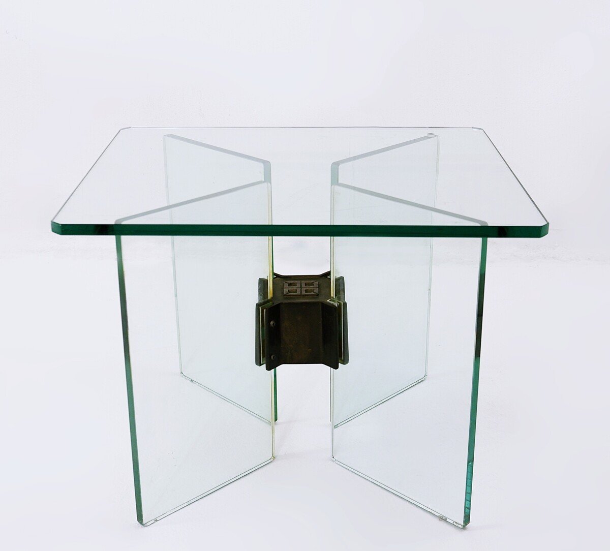 Table d'Appoint En Verre Et Laiton Par Peter Ghyczy, 1970s