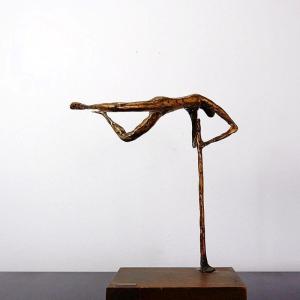 Acrobatic Man Sculpture By Pieter Florizoone