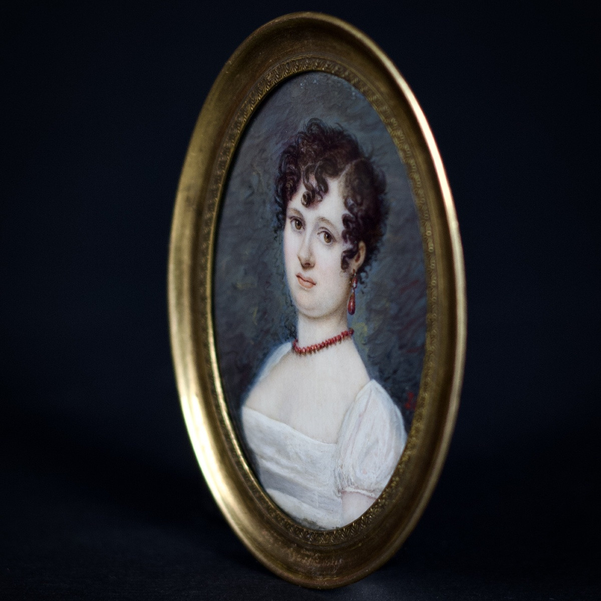Ecole française, Portrait de femme à la parure de corail, miniature, début XIXe Premier Empire-photo-4