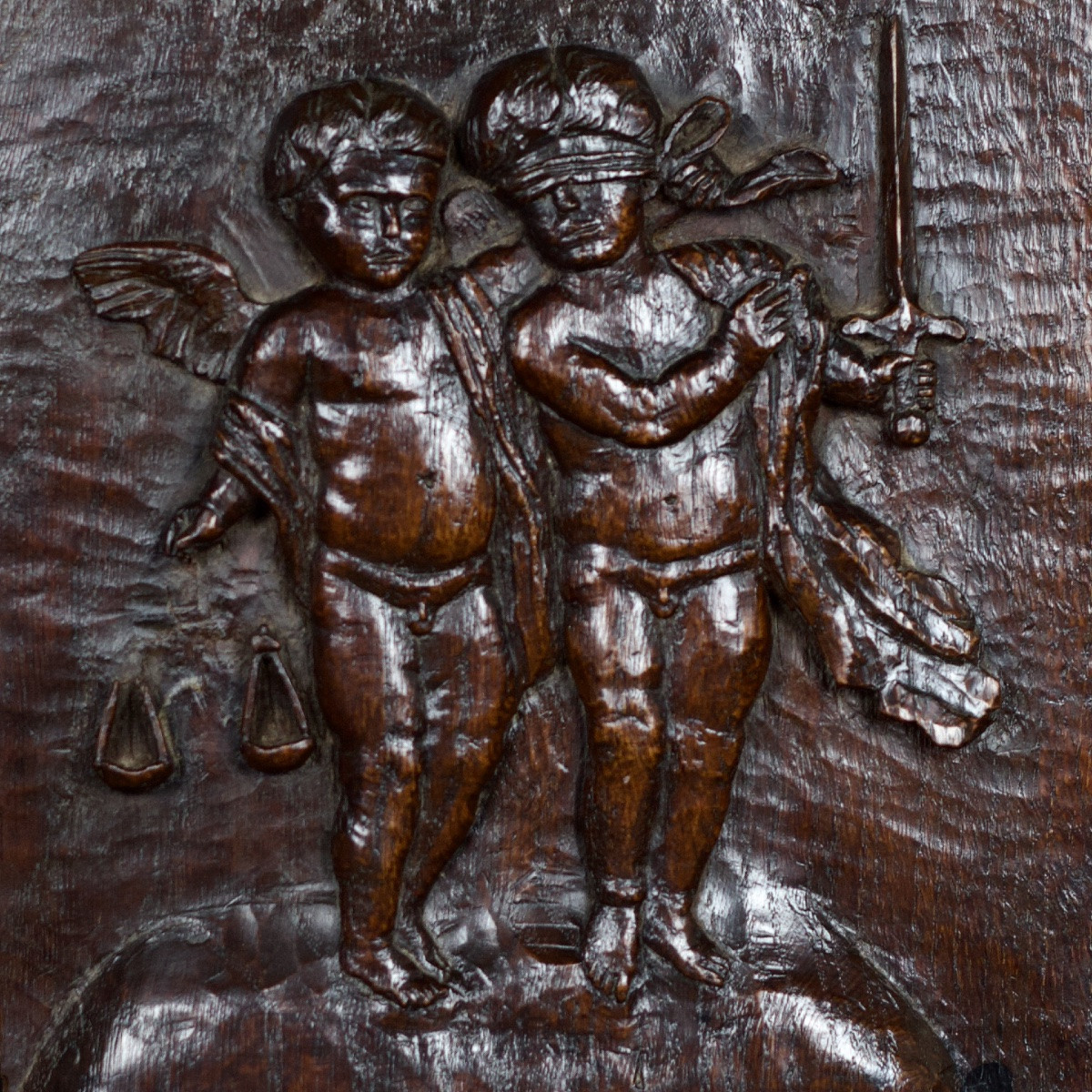 Small Carved Wooden Panel With Putti Bearing The Attributes Of Justice, 16th-17th Centuries-photo-2