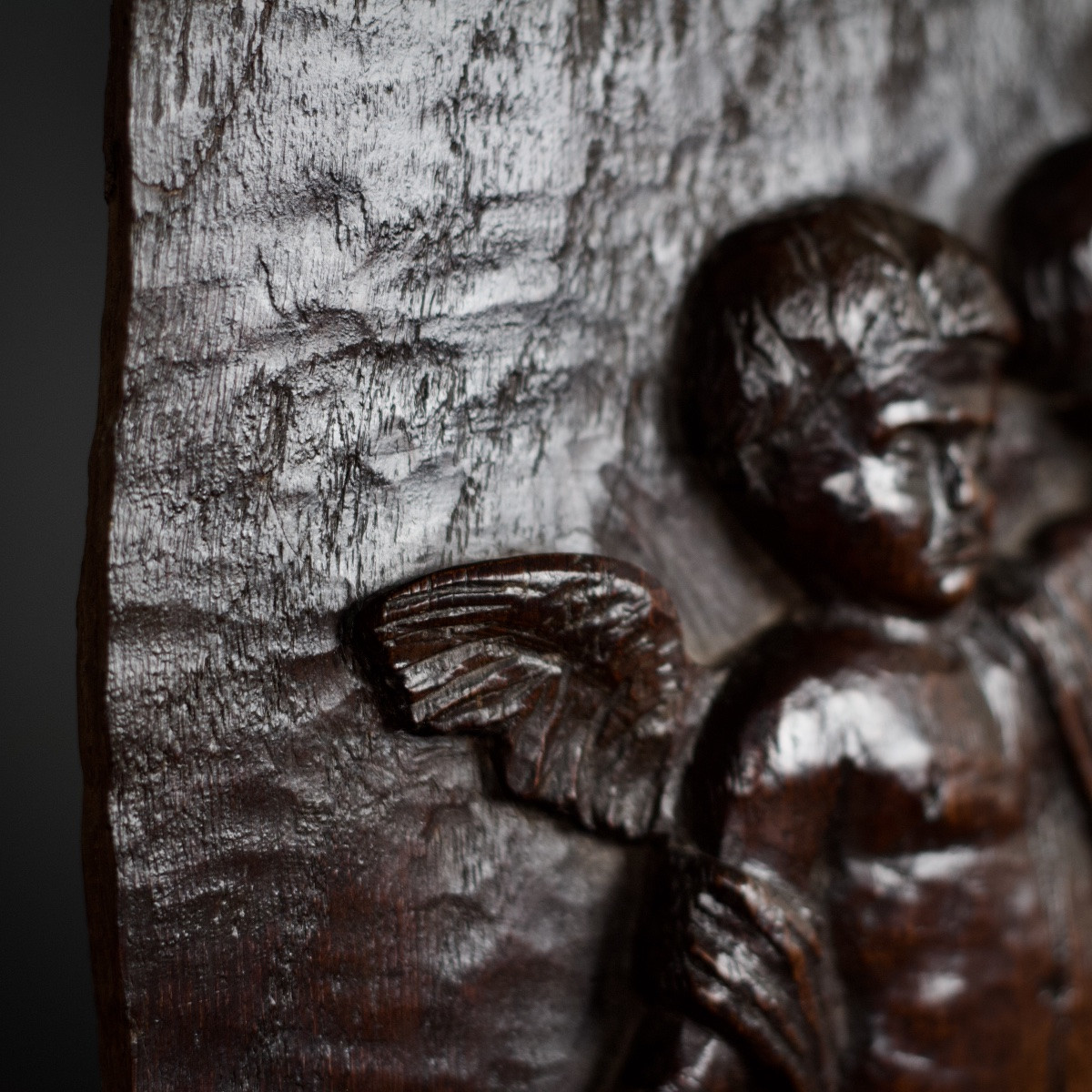 Small Carved Wooden Panel With Putti Bearing The Attributes Of Justice, 16th-17th Centuries-photo-7