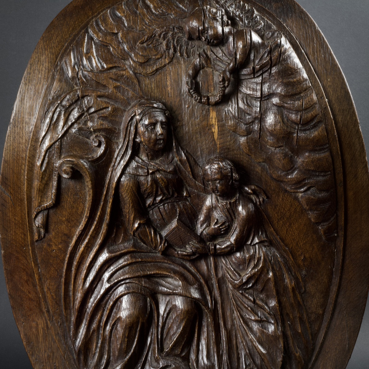 Médaillon ovale en bois sculpté, Éducation de la Vierge, Chef d'œuvre de compagnon, 1782-photo-2
