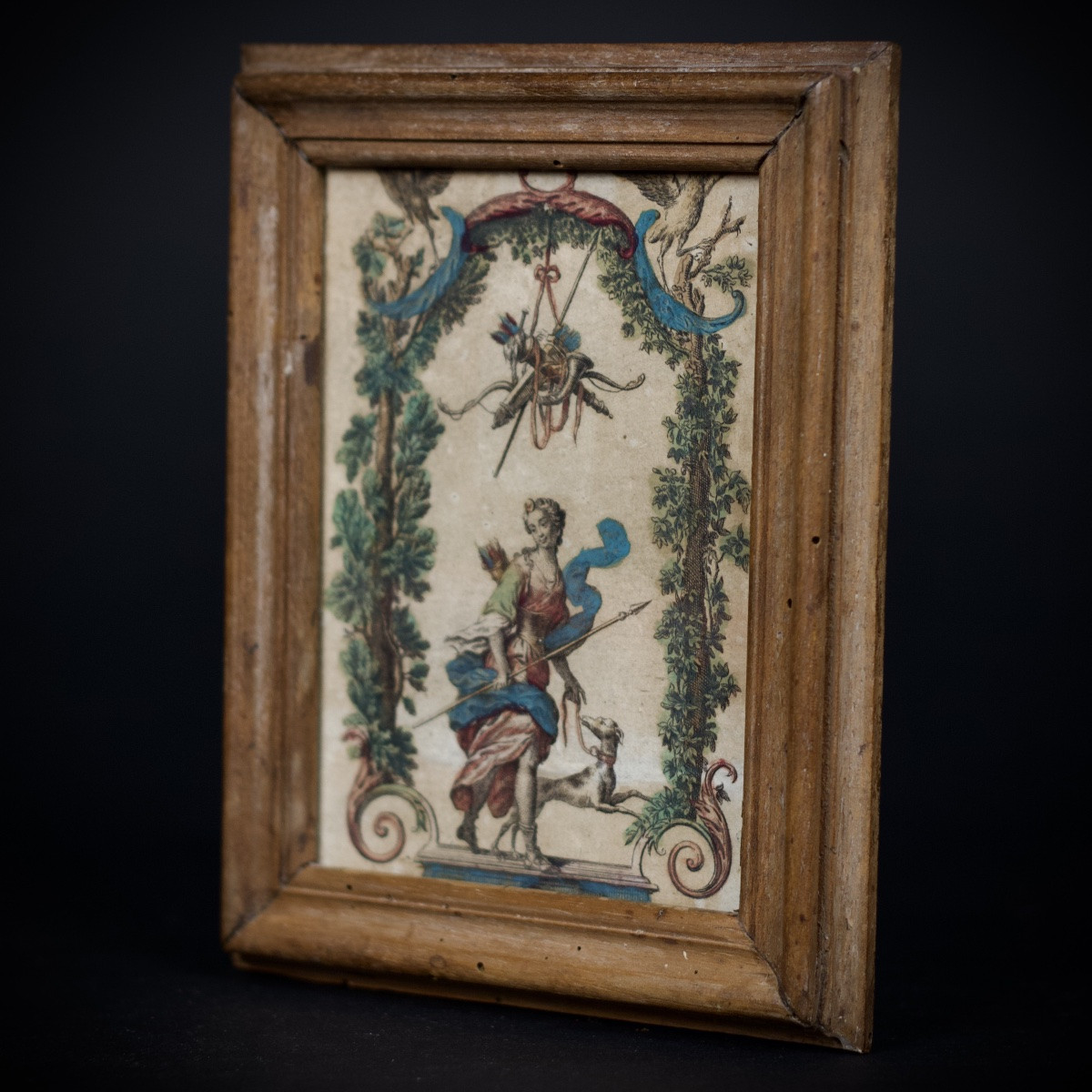 École française, Diane chasseresse, petite gravure rehaussée sous verre ancien, XVIIIe-photo-1