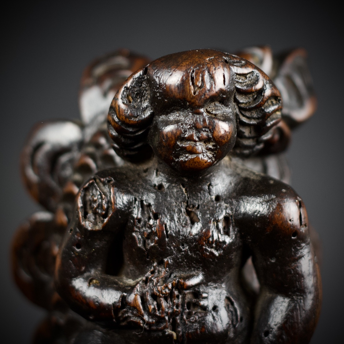 Putto Riding A Dolphin, Patinated Carved Wooden Figurine, 17th Century-photo-4