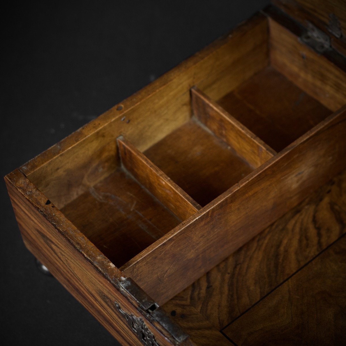 Large Writing Case With Domed Lid In Violet Wood Veneer, Late 17th/early 18th Century-photo-5