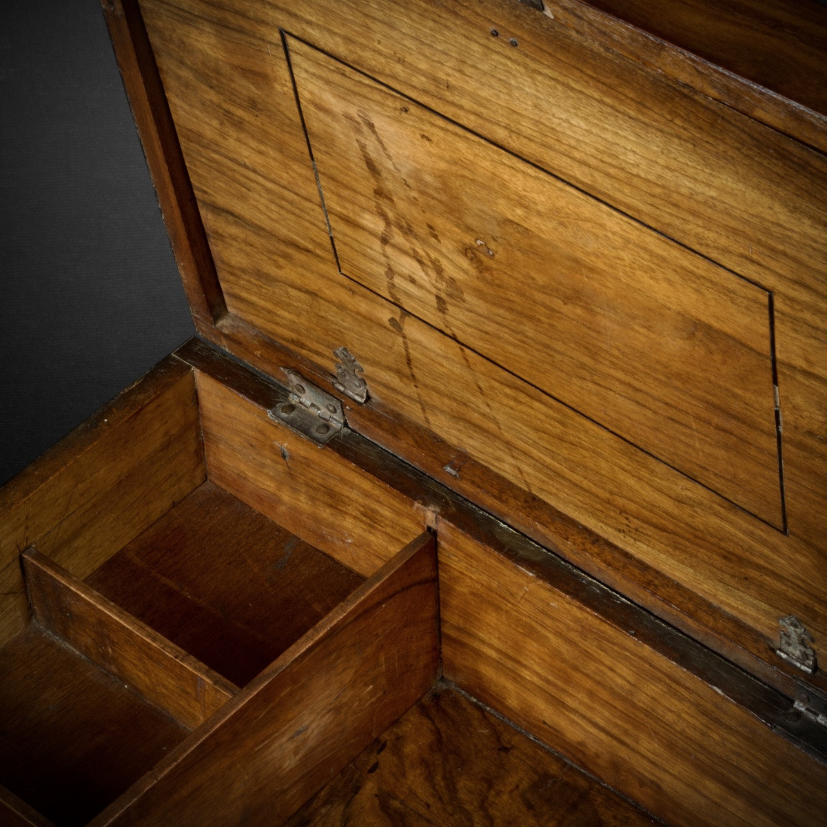 Large Writing Case With Domed Lid In Violet Wood Veneer, Late 17th/early 18th Century-photo-8