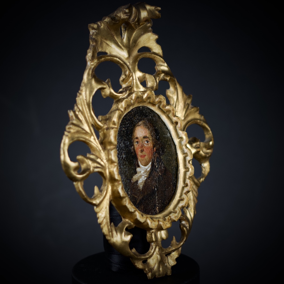 Miniature Portrait Of A Gentleman In A Lavish 18th-century Italian Baroque Frame Made Of Gilded Stucco -photo-4