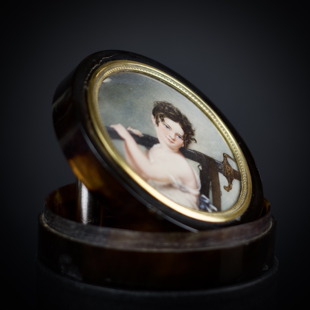 Round Box, Young Girl Holding A Sword, After Chaudet, First Empire, Early 19th Century-photo-2