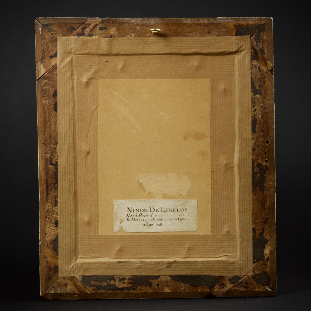 Portrait de Ninon de Lenclos, aquarelle XVIIIe et colombes de papier,  cadre époque Louis XIII -photo-1