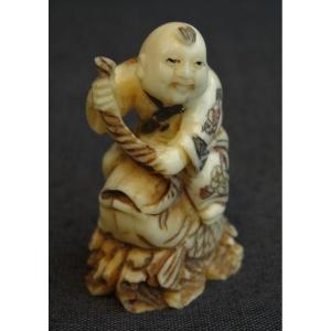 Japanese Netsuke The Fisherman And The Carp, H 5 Cm