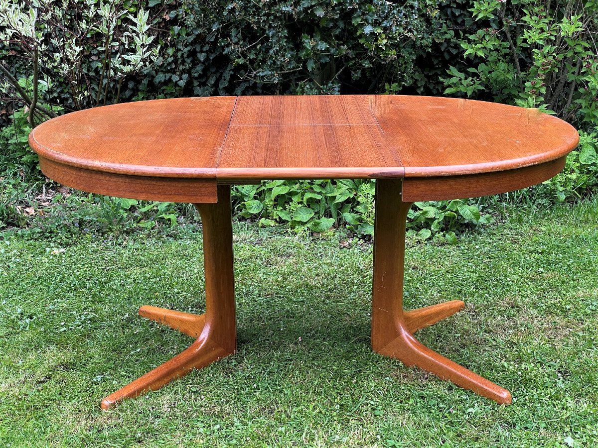 Table ronde extensible en teck de style scandinave Baumann vintage.