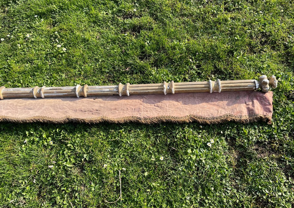 Très grande cantonnière en bois sculpté doré 3,5 m début XIXème-photo-1