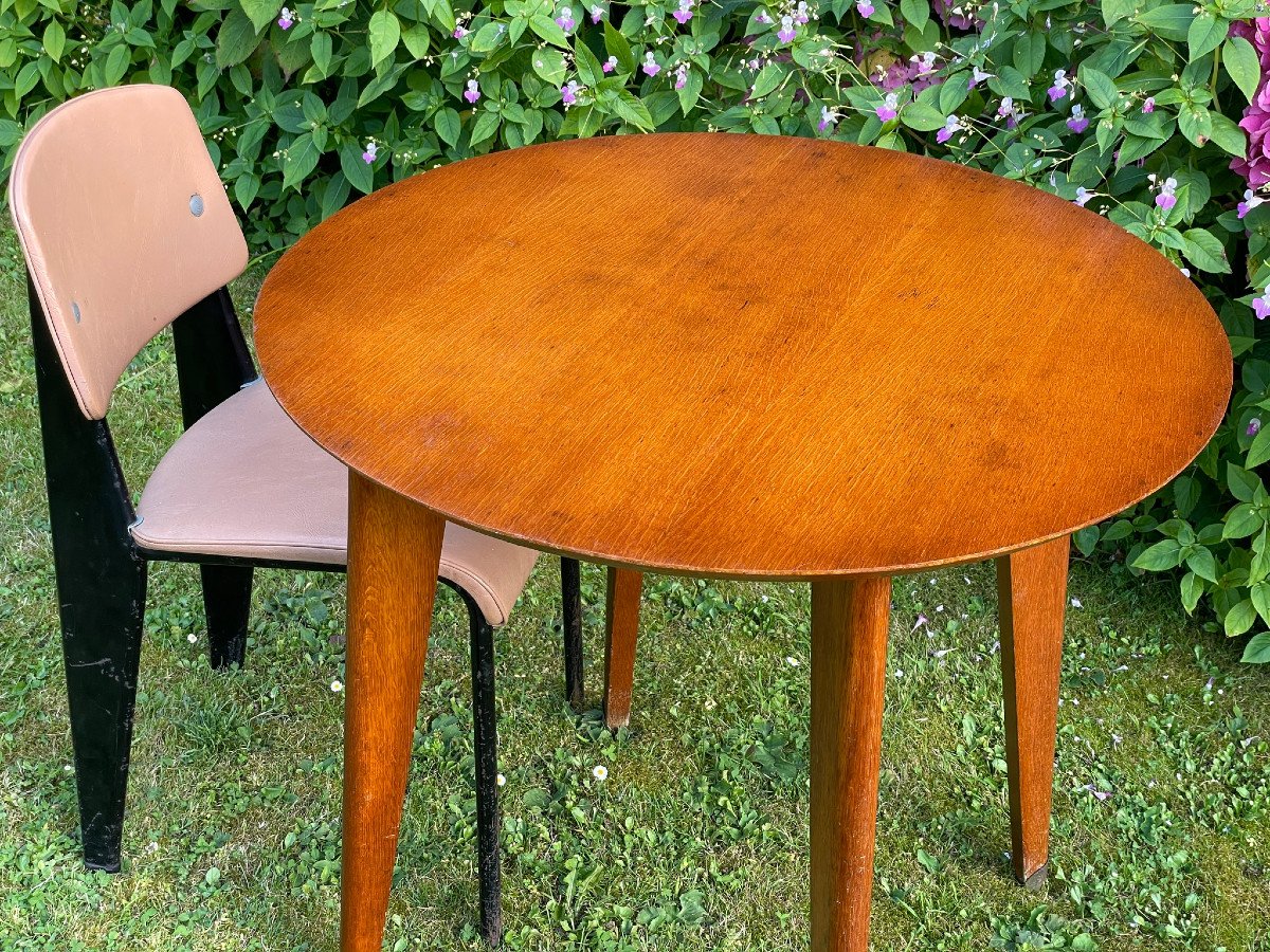 Round Table, Base Reminiscent Of Those In The “airplane Wing” Of Jean Prouvé-photo-1
